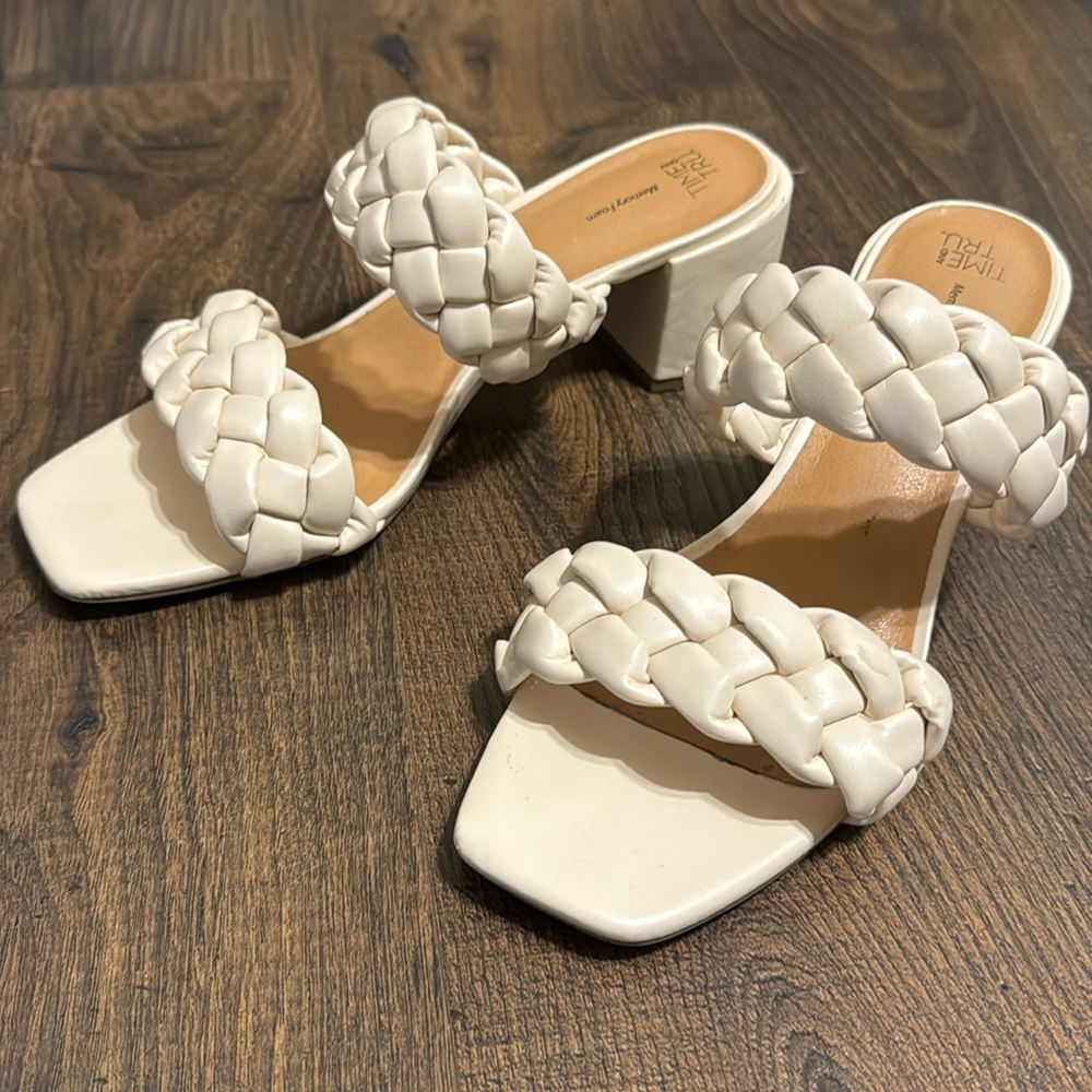 Time & tru braided heel sandals. 👡 Off white color. Size 8.5. Worn once